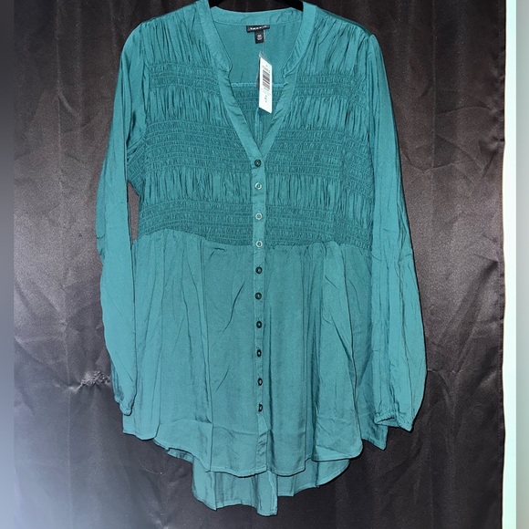 Torrid NWT Size 00 Rayon Twill Smocked Button-Front Tunic Top - Picture 4 of 6
